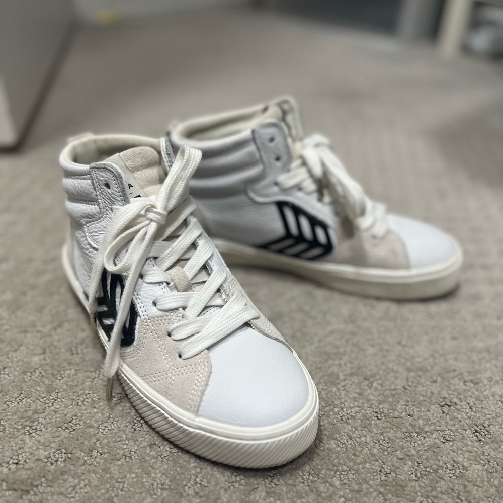 Cariuma Catiba High Pro Shoes